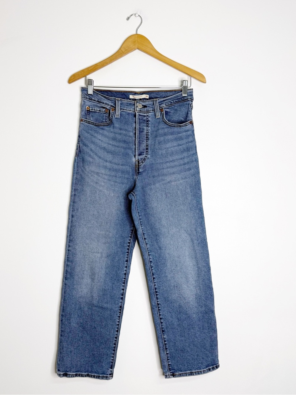 Levi’s Ribcage Straight Jeans Women’s 29 High Rise Medium Wash Denim